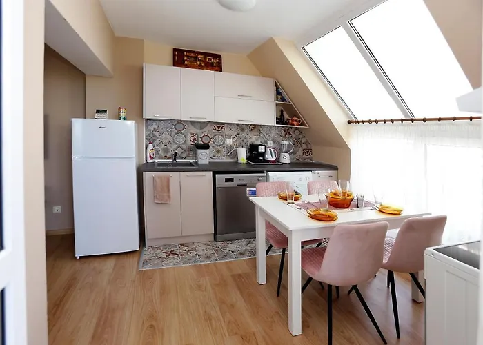 Lazur Sunrise Apartament *