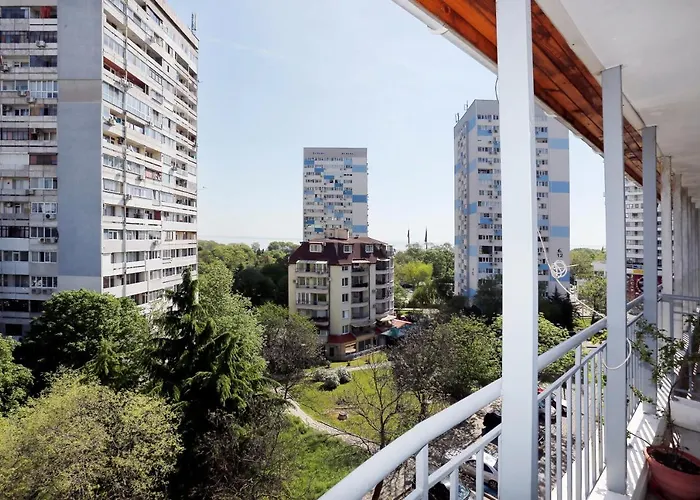 Lazur Sunrise Burgas