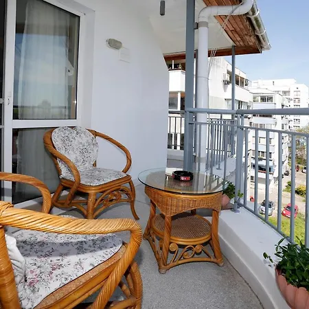 Lazur Sunrise Apartment Burgas