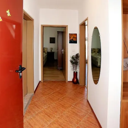Apartment Lazur Sunrise Burgas