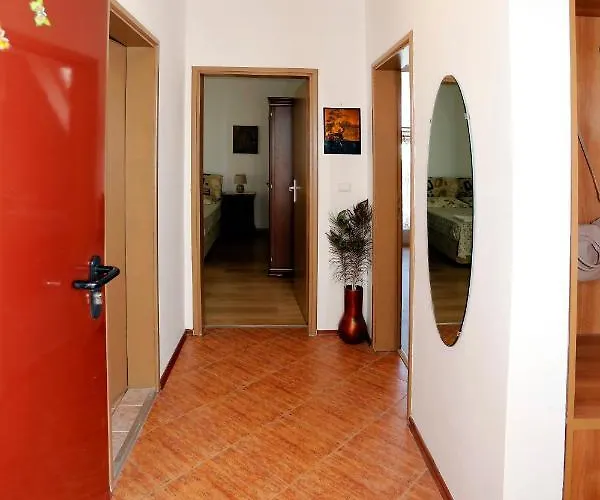 Apartment Lazur Sunrise Burgas